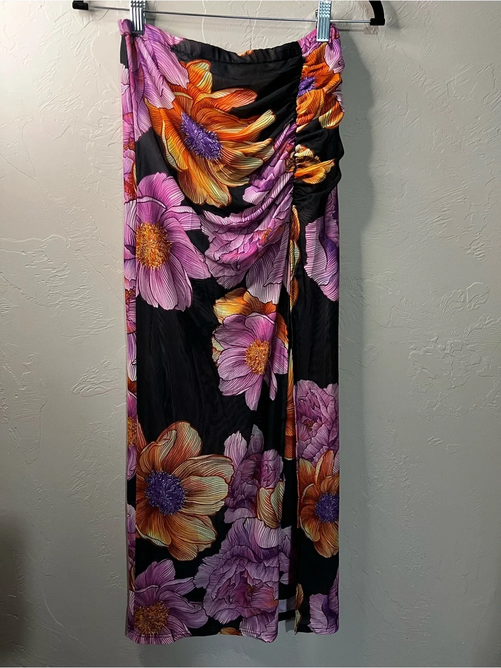 Self Contrast NWOT Koa Floral Tropical Ruched Side Midi Skirt Resort Boho